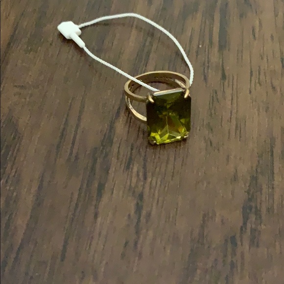 Ann Taylor Crystal statement ring size 7 - Picture 3 of 8